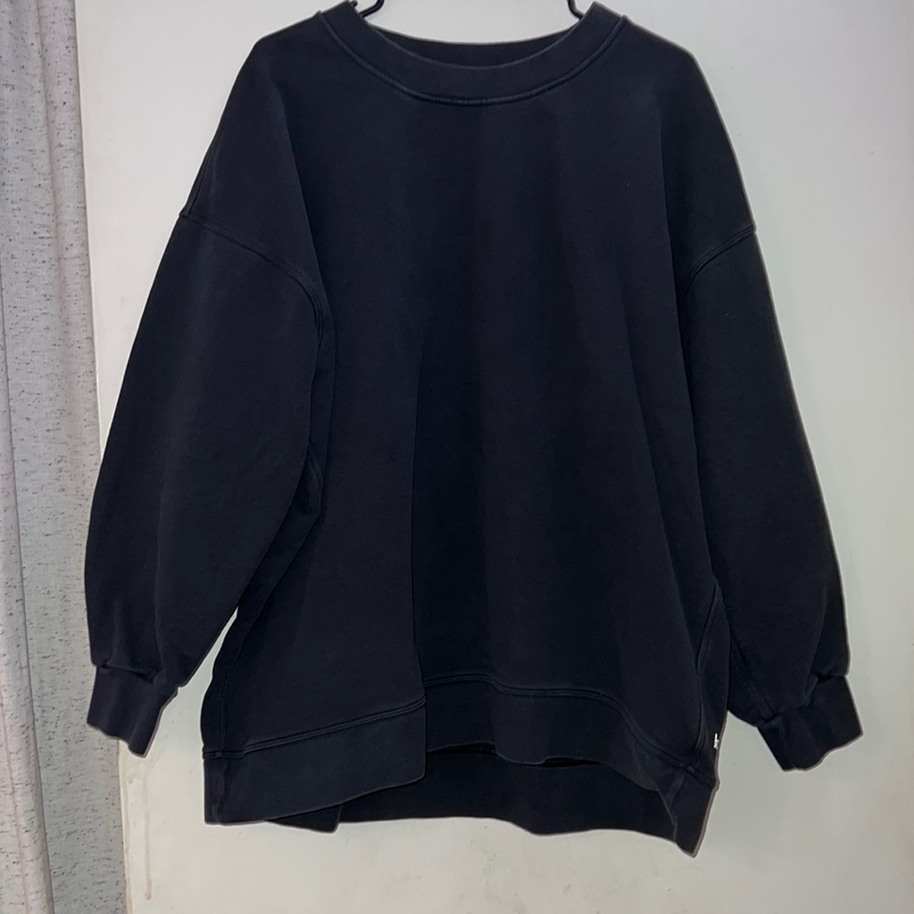 Lululemon perfectly oversized crewneck size 16